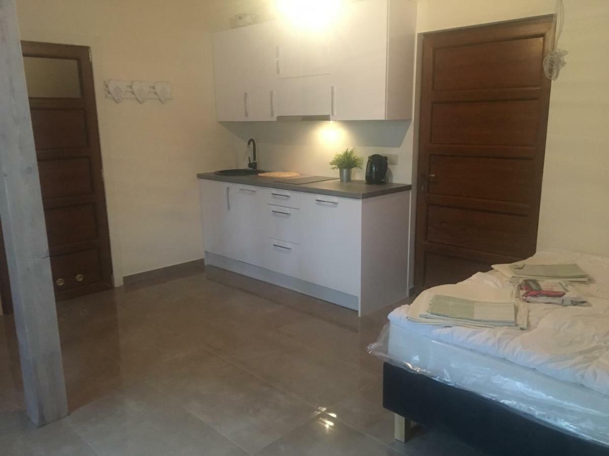 Sosnowa Mila - Domy I Apartamenty Pobierowo Kültér fotó